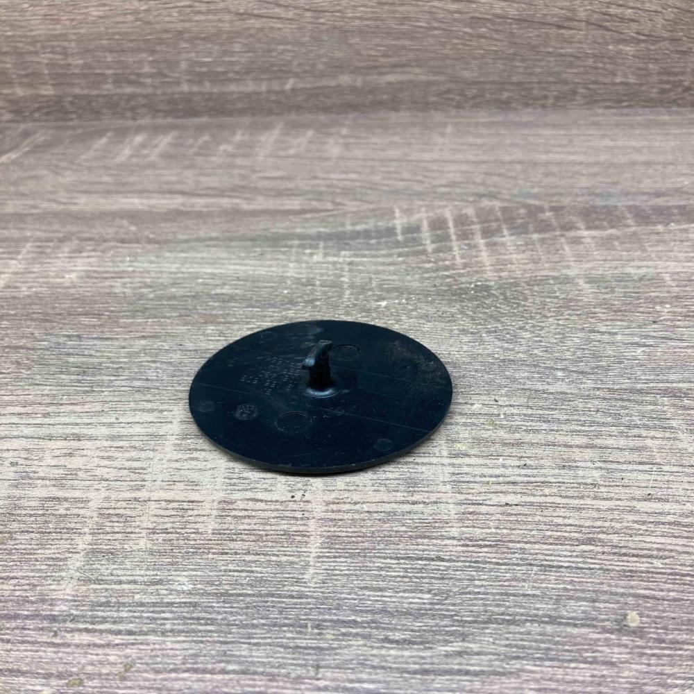 9166608 10648011  Floor mat clip fixing clamp BMW 5 F10 F11