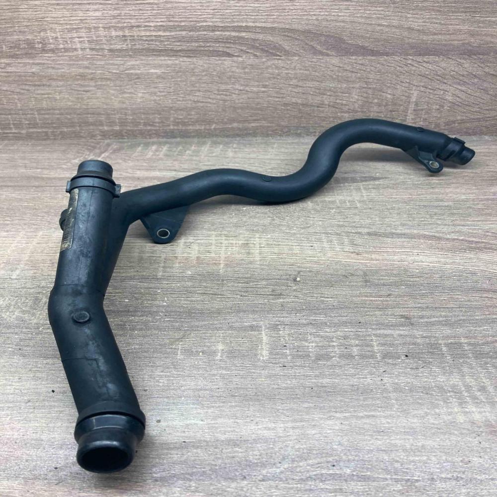 7787379   Engine coolant pipe/hose BMW X5 E53