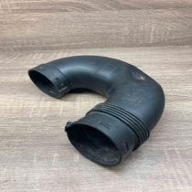 1K0129618AT   Air intake duct part Volkswagen PASSAT B6