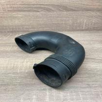 1K0129618AT   Air intake duct part Volkswagen PASSAT B6