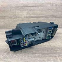 30728132 8690698  Fuse module Volvo XC90