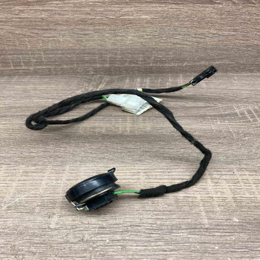 A2115408308   Plug wire Mercedes-Benz E W211