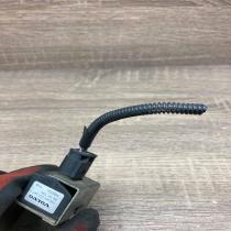 8691734   Airbag deployment crash/impact sensor Volvo XC70