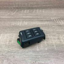 8633112   Steering wheel buttons/switches Volvo XC90