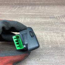 8633112   Steering wheel buttons/switches Volvo XC90