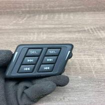 8633112   Steering wheel buttons/switches Volvo XC90