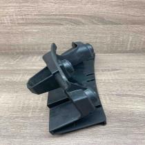 08693389   Rear bumper mounting bracket Volvo S60