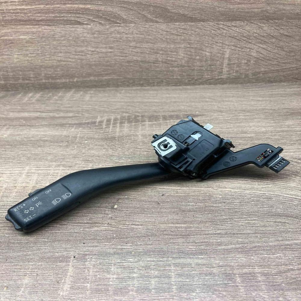 1K0953513A   Indicator stalk Volkswagen PASSAT B6