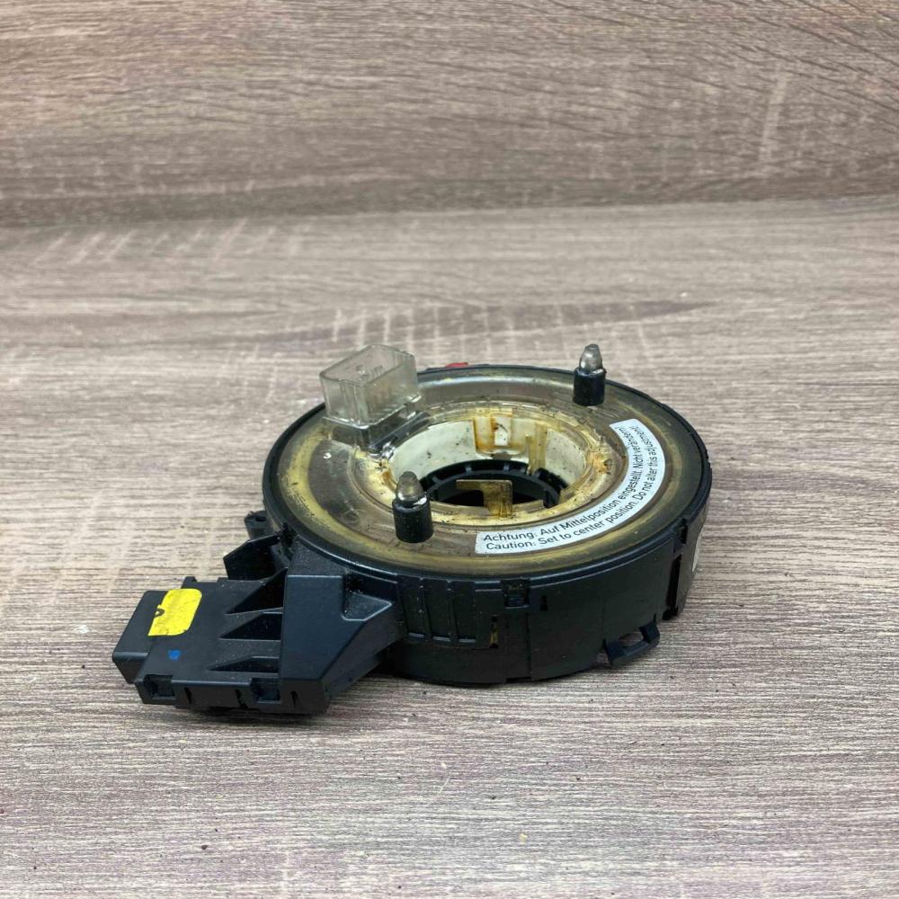 1K0959653   Airbag slip ring squib (SRS ring) Volkswagen Golf V