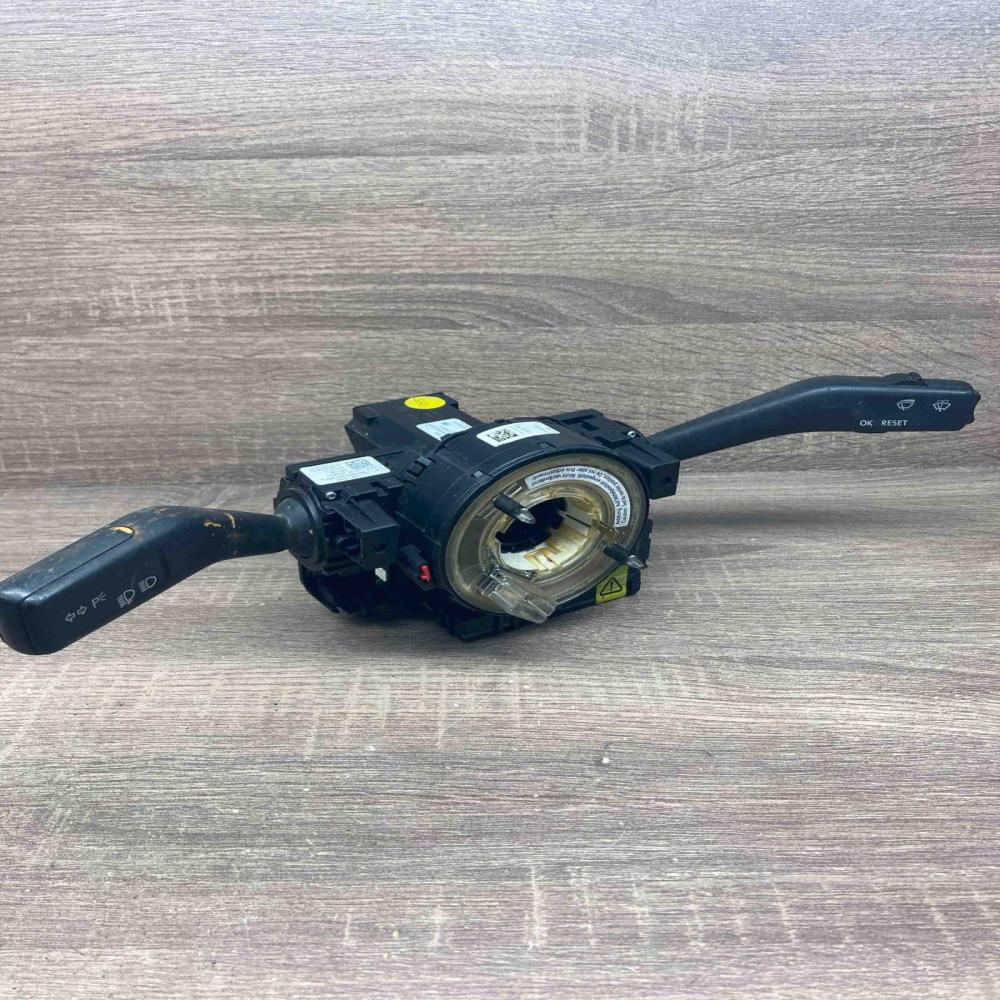 3C0959653 3C5953507A 3C0953549A Wiper turn signal indicator stalk/switch Volkswa