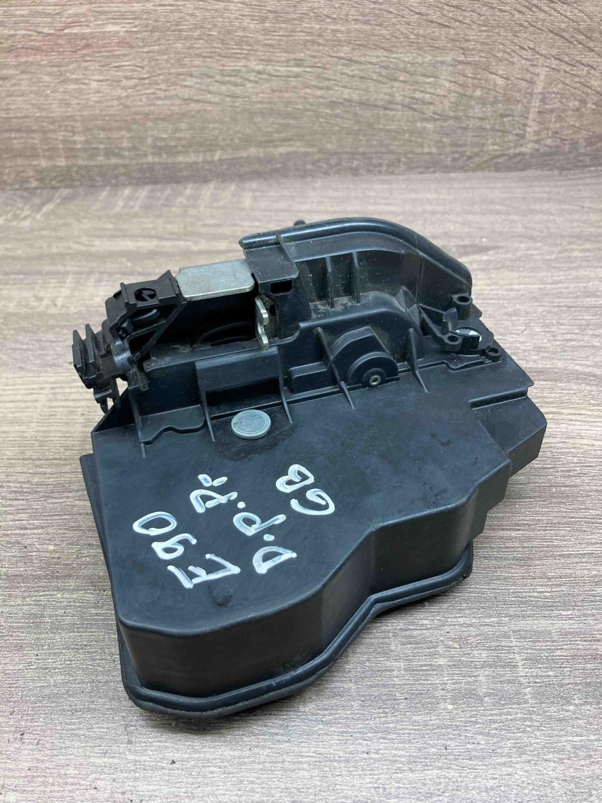 7202144   Front door lock BMW 5 F10 F11