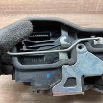 7202144   Front door lock BMW 5 F10 F11