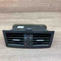 7130707 Used  Rear air vent grill BMW 3 E90 E91