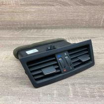 7210639   Rear air vent grill BMW 3 E90 E91