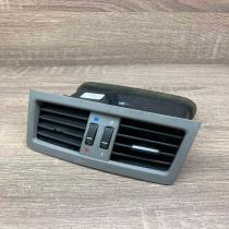 7210644   Rear air vent grill BMW 3 E90 E91