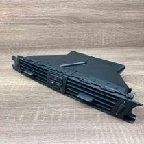 144821 10 S02652  Dash center air vent grill BMW 3 E90 E91