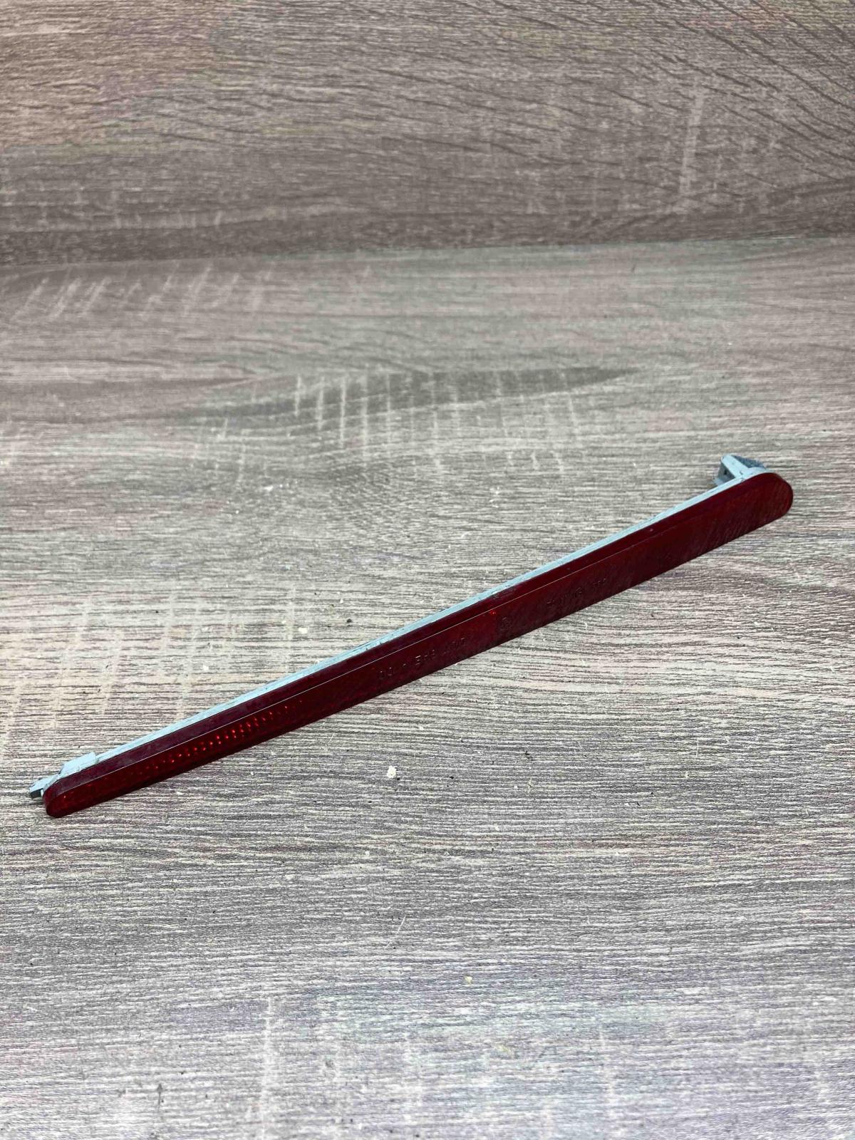6901572 251832  Rear tail light reflector BMW X5 E53