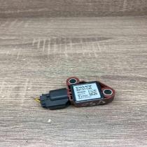 30737138   Airbag deployment crash/impact sensor Volvo V50
