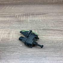 93BB 13480 BC   Brake pedal sensor switch Ford Focus