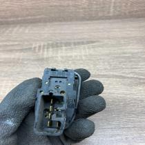 03458502 9148952  Electric window control switch Volvo V70