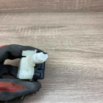 8066 271   Central locking motor Volvo V70