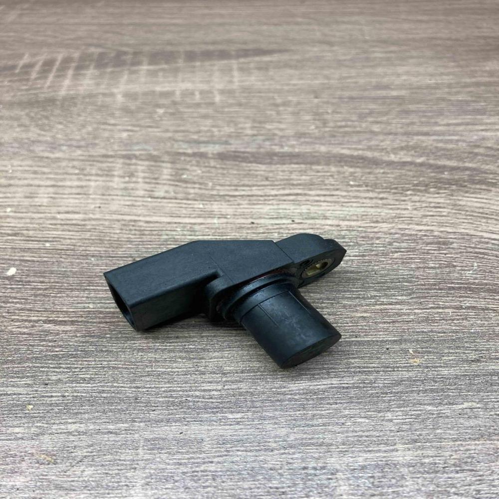 7792256 270905 2247 Camshaft position sensor BMW 5 E60 E61