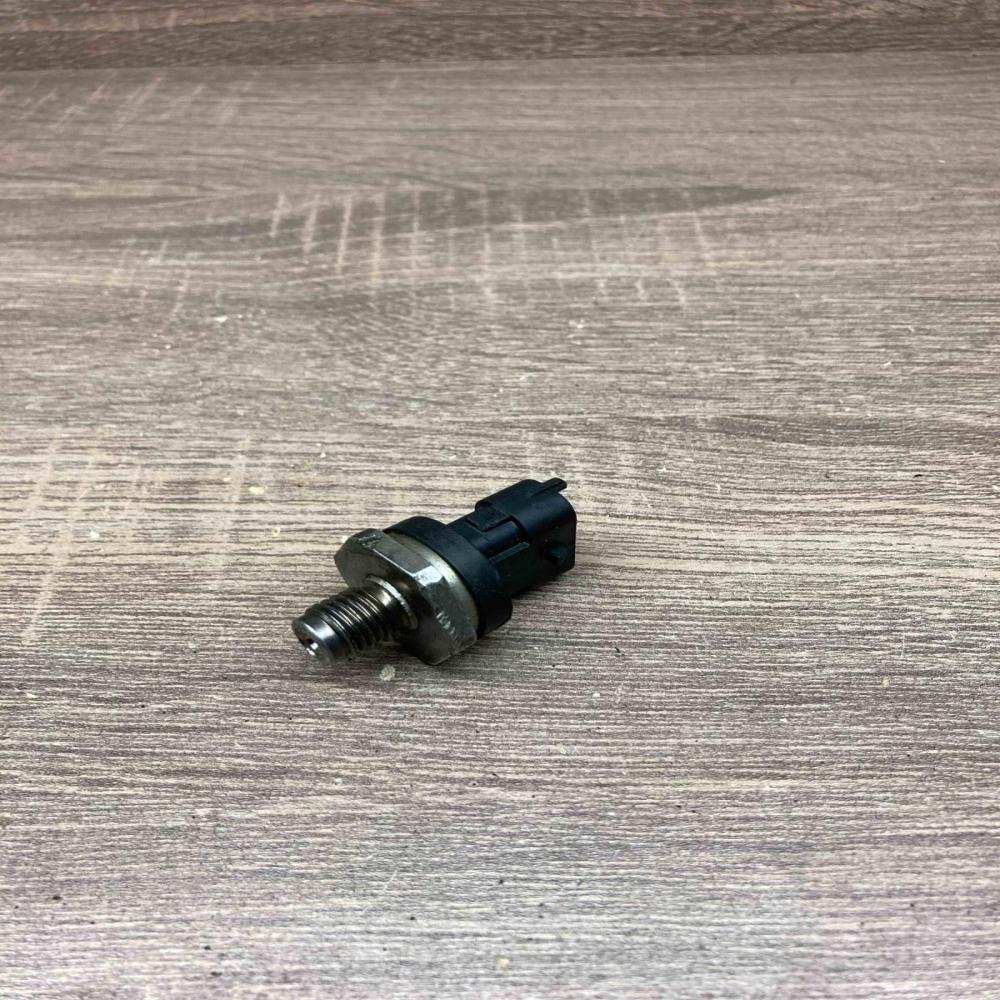 028100290   Fuel pressure sensor Opel Astra H
