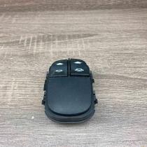 YS4T 14529 BA 03162360  Electric window control switch Ford Focus