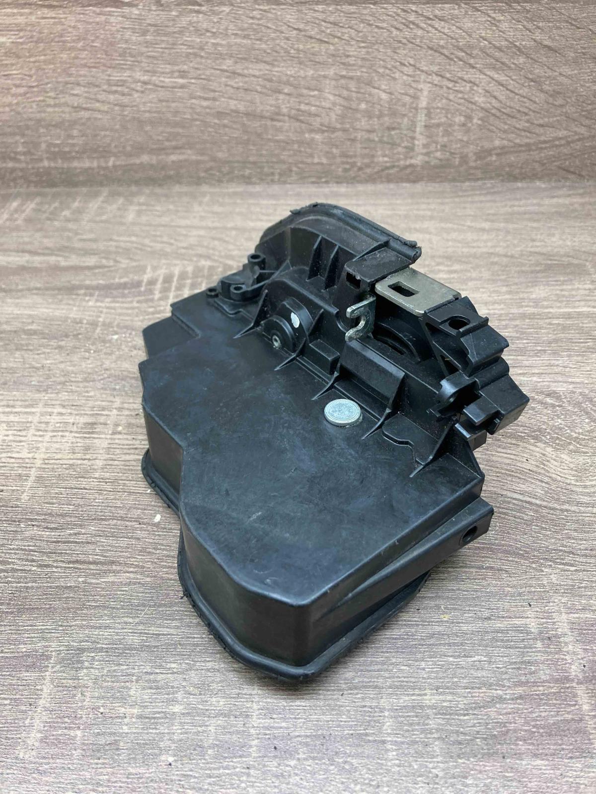 7167069   Rear door lock BMW 5 E60 E61