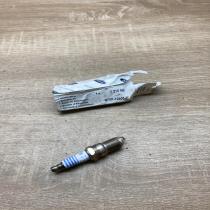 1216460 87YF 12405 AE  Spark plug Ford Escort