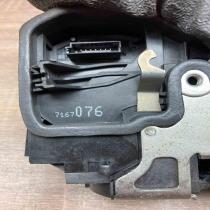 7167076   Rear door lock BMW 7 E65 E66