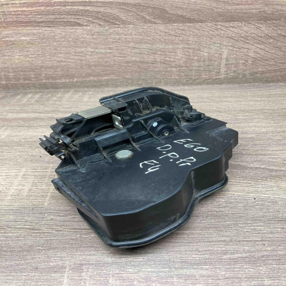 7167074 Used  Front door lock BMW 5 E60 E61