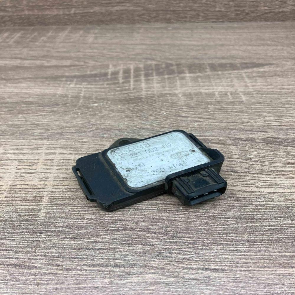 0281002119   Air pressure sensor Land Rover Freelander