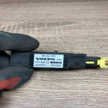 8622365 003602  Airbag deployment crash/impact sensor Volvo V70