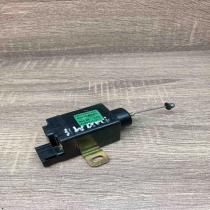 8468040U00 SA134  Tailgate/trunk/boot open switch Nissan Maxima