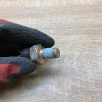 9278AB   Oil pressure sensor Ford Fusion