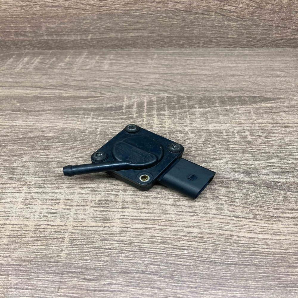 7789219 03   Exhaust gas pressure sensor BMW 7 E65 E66