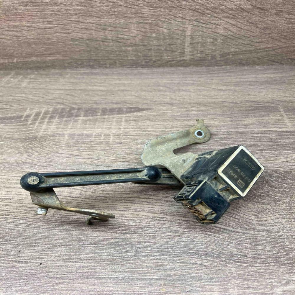 6778809   Headlight/headlamp level sensor BMW 3 E90 E91