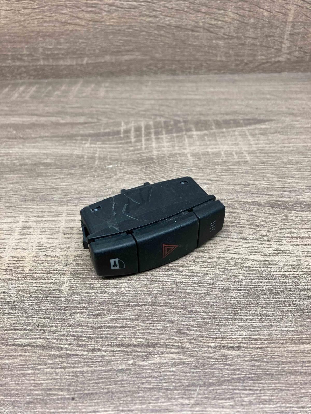 6945603   Hazard light switch BMW 1 E81 E87