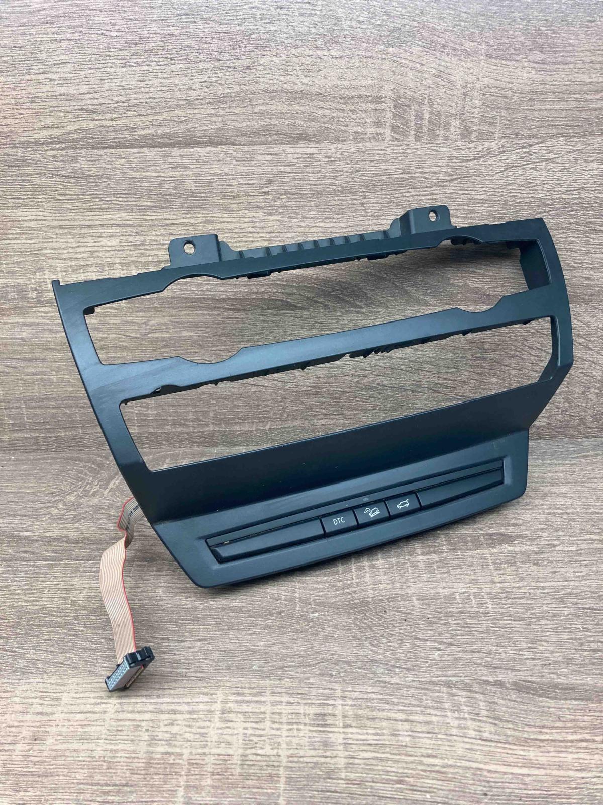 6972779 7161797  Parking (PDC) sensor switch BMW X5 E70