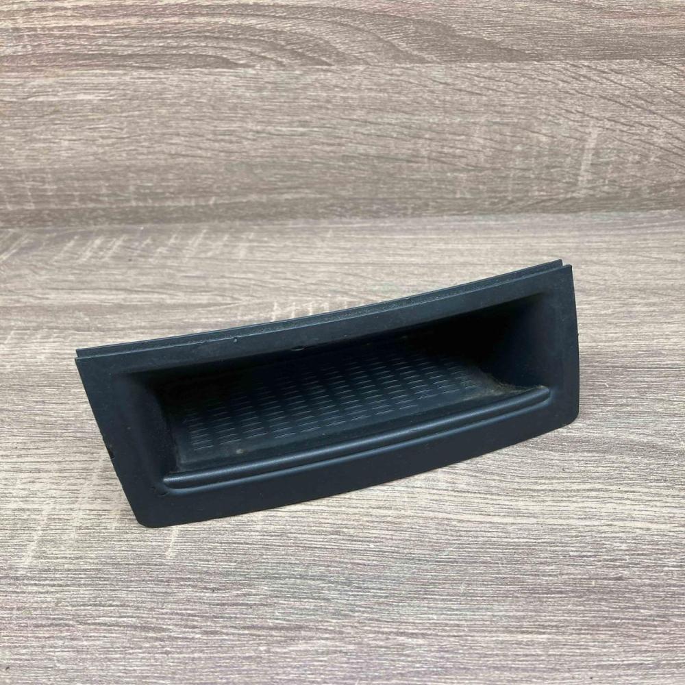 7059956 31421 0000  Other interior part BMW 5 E60 E61