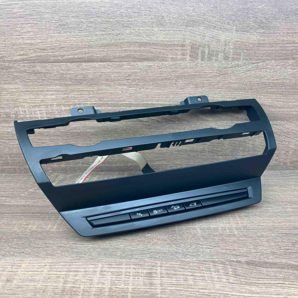 9208218 Trim  Climate control/heater control trim BMW X5 E70