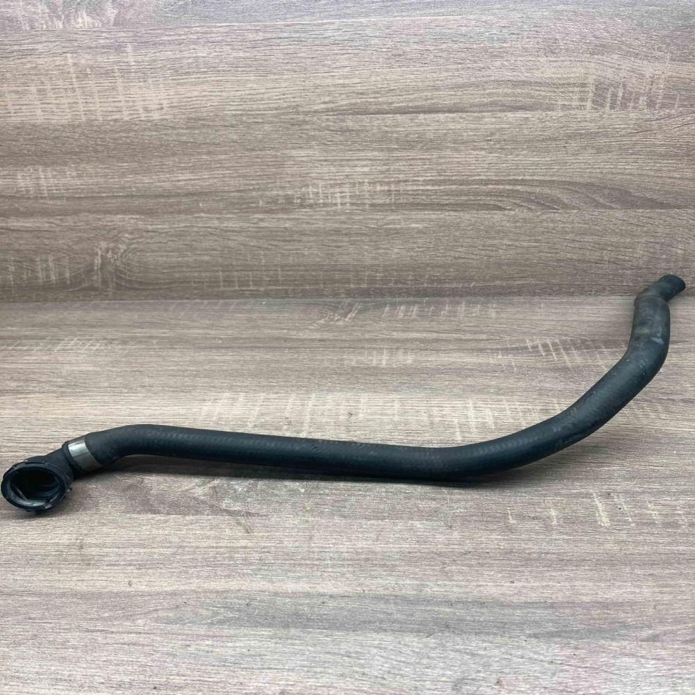 8409066 1437865  Engine coolant pipe/hose BMW X5 E53