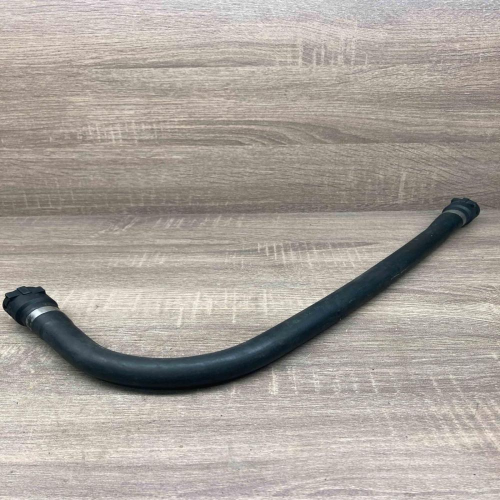 1438633   Engine coolant pipe/hose BMW 5 E39