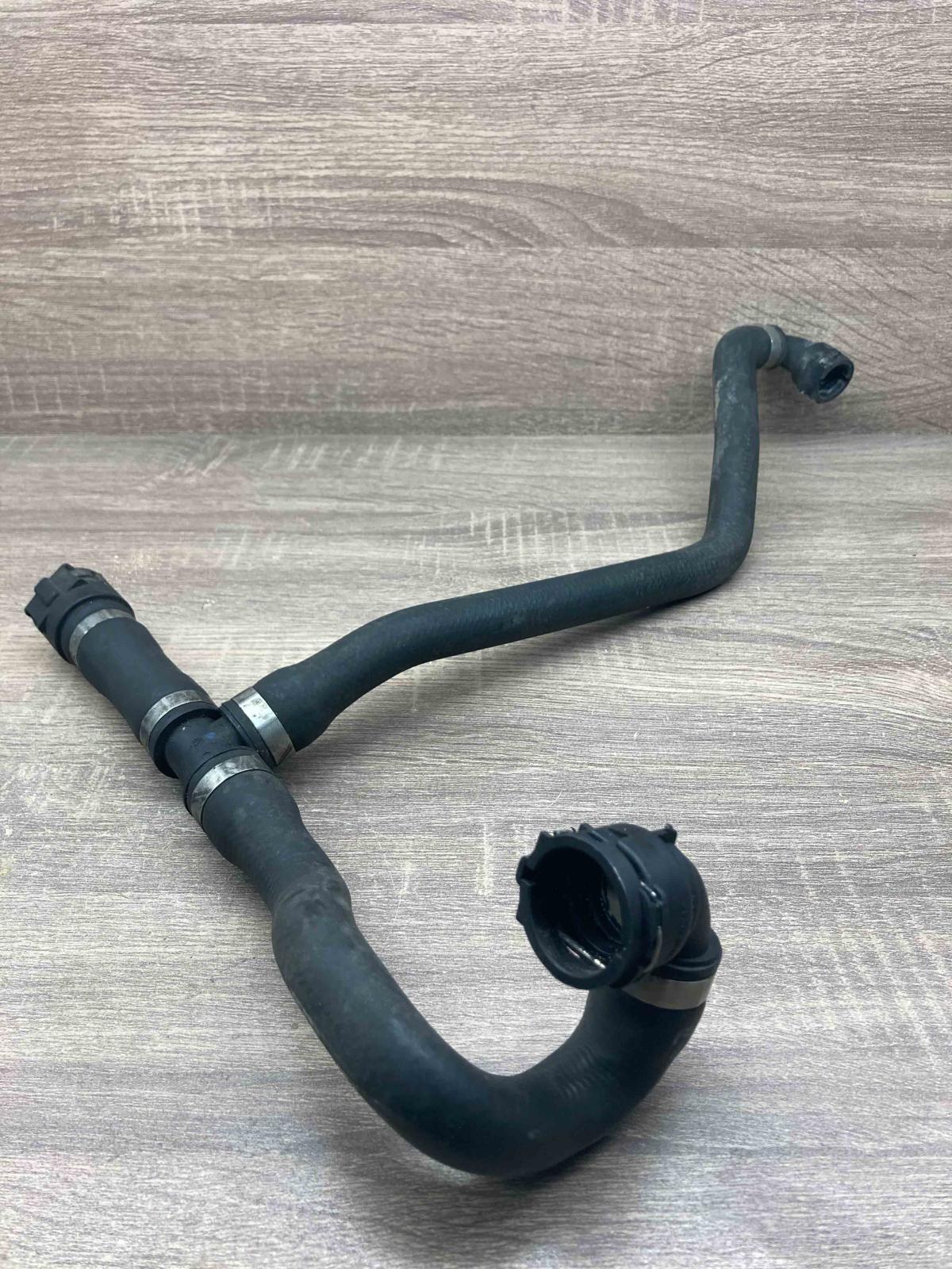 738000765 7789592  Engine coolant pipe/hose BMW 5 E60 E61