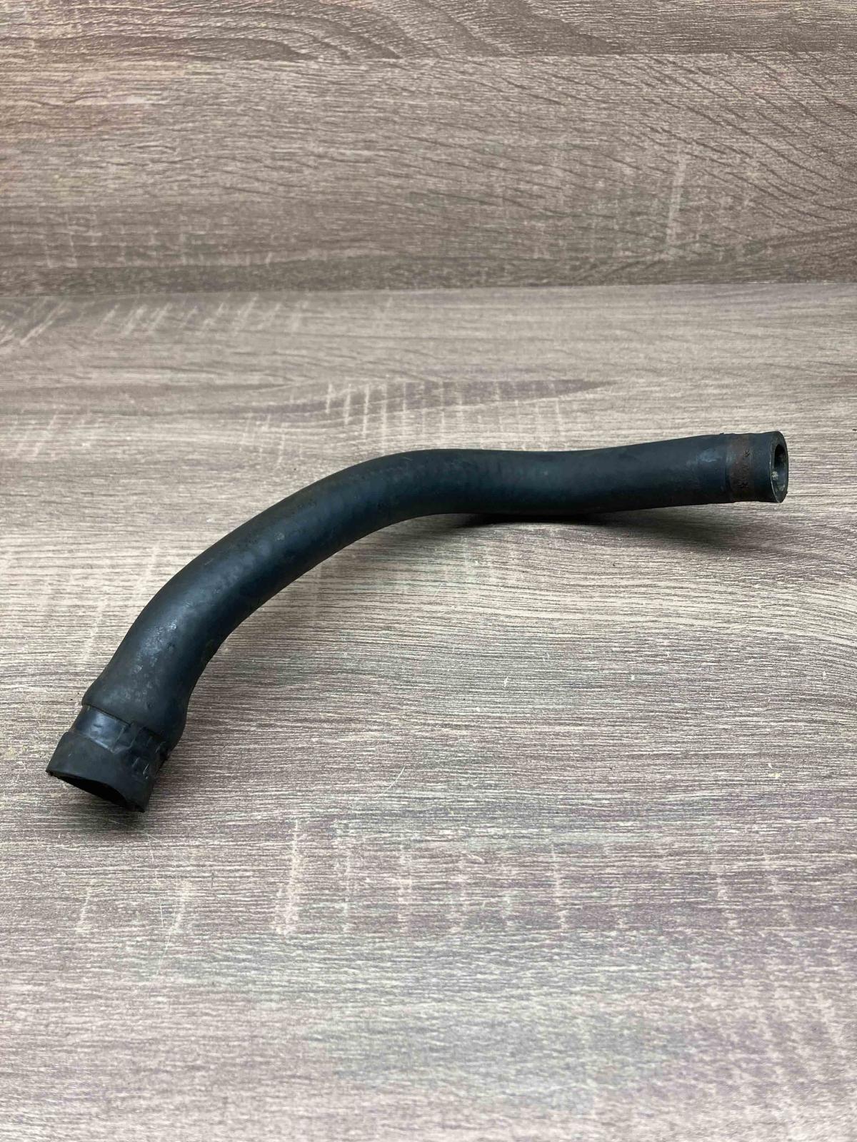 1384711   Engine coolant pipe/hose BMW 5 E34