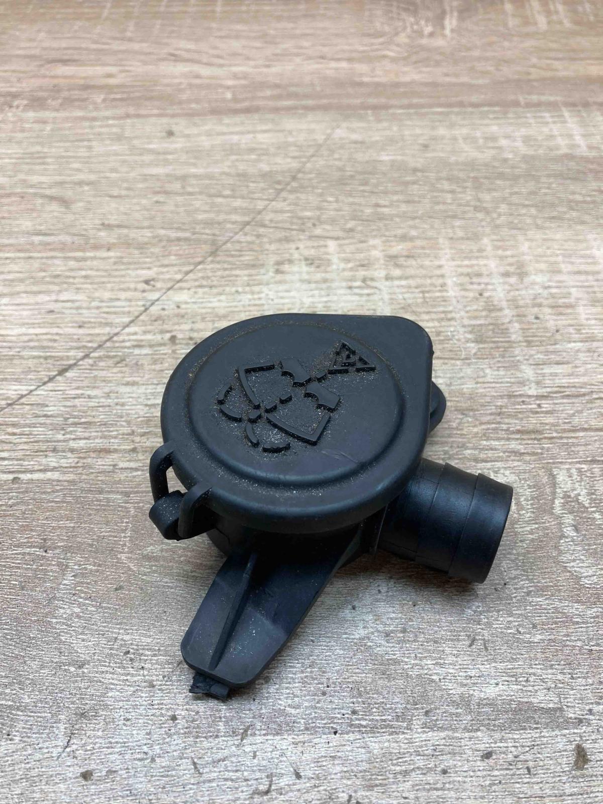 7264145 7241664  Window washer liquid tank fill tube BMW 1 F20 F21