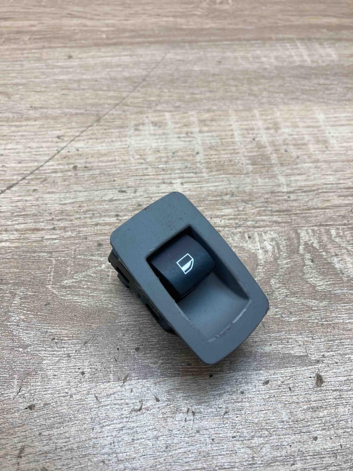 6935534 6945875  Electric window control switch BMW 3 E90 E91