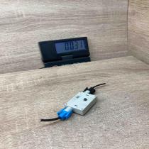 6990090  With Plug Aerial antenna amplifier BMW 3 E90 E91