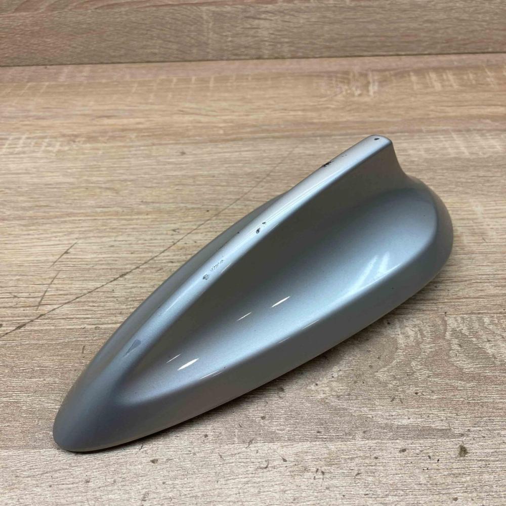 9253667  Antenna Roof (GPS) antenna cover BMW 3 F30 F35 F31